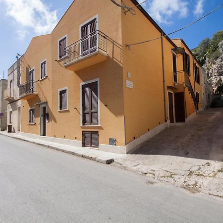 Casa Vacanze S. Marco Valderice Ngoại thất bức ảnh