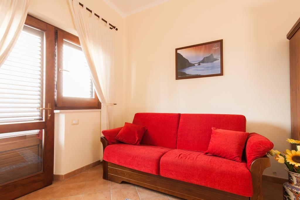 Casa Vacanze S. Marco Valderice Phòng bức ảnh