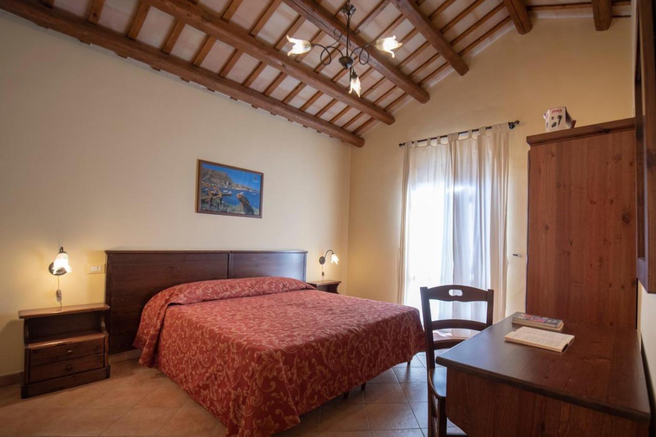 Casa Vacanze S. Marco Valderice Ngoại thất bức ảnh