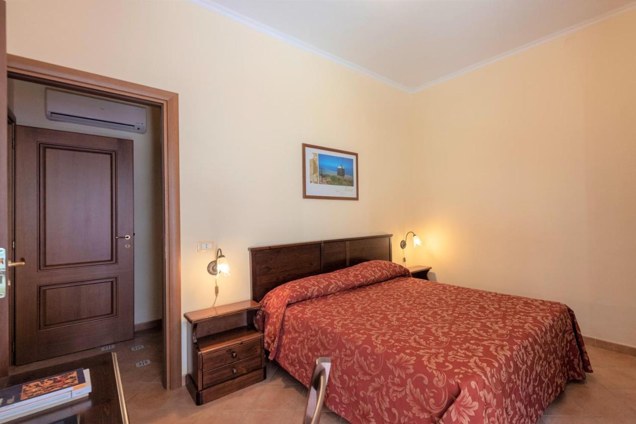 Casa Vacanze S. Marco Valderice Ngoại thất bức ảnh